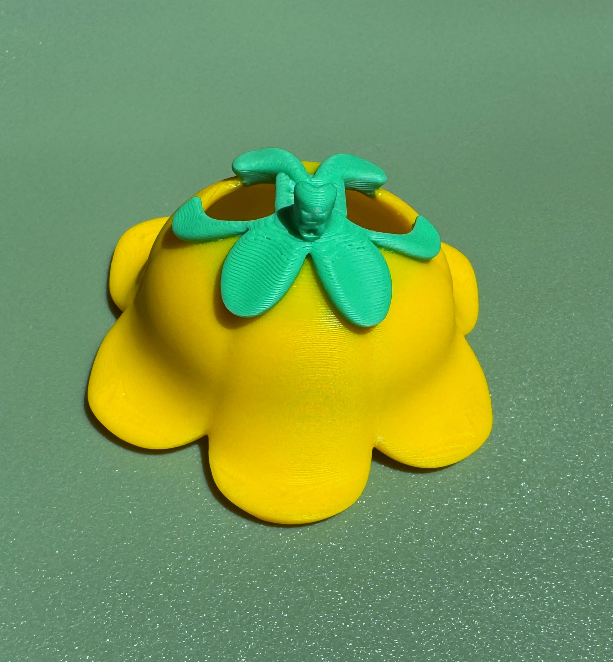 Tulip Flower | Pickleball Ball Holder Bag Charm | Ball Besties